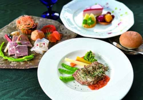 地元の野菜や厳選したお肉を使用したお得ランチはいかが♪