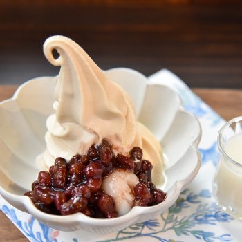 甘酒醤油ソフトクリーム（あずき）