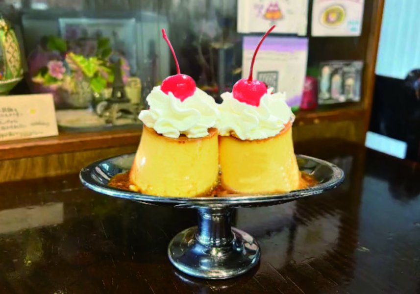 ちょっと硬めなプリン。純喫茶風の「プリンプリン」。