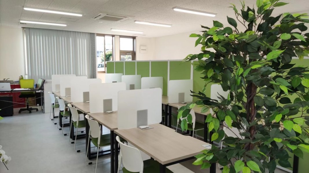 教室は清潔で広々。集中して学習できます！