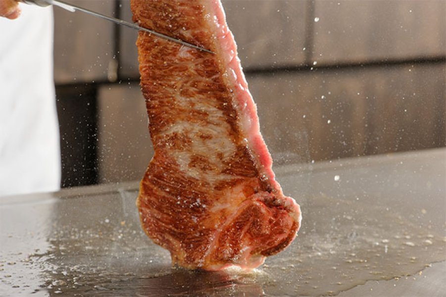 最大8名様までの、ゆったりした個室